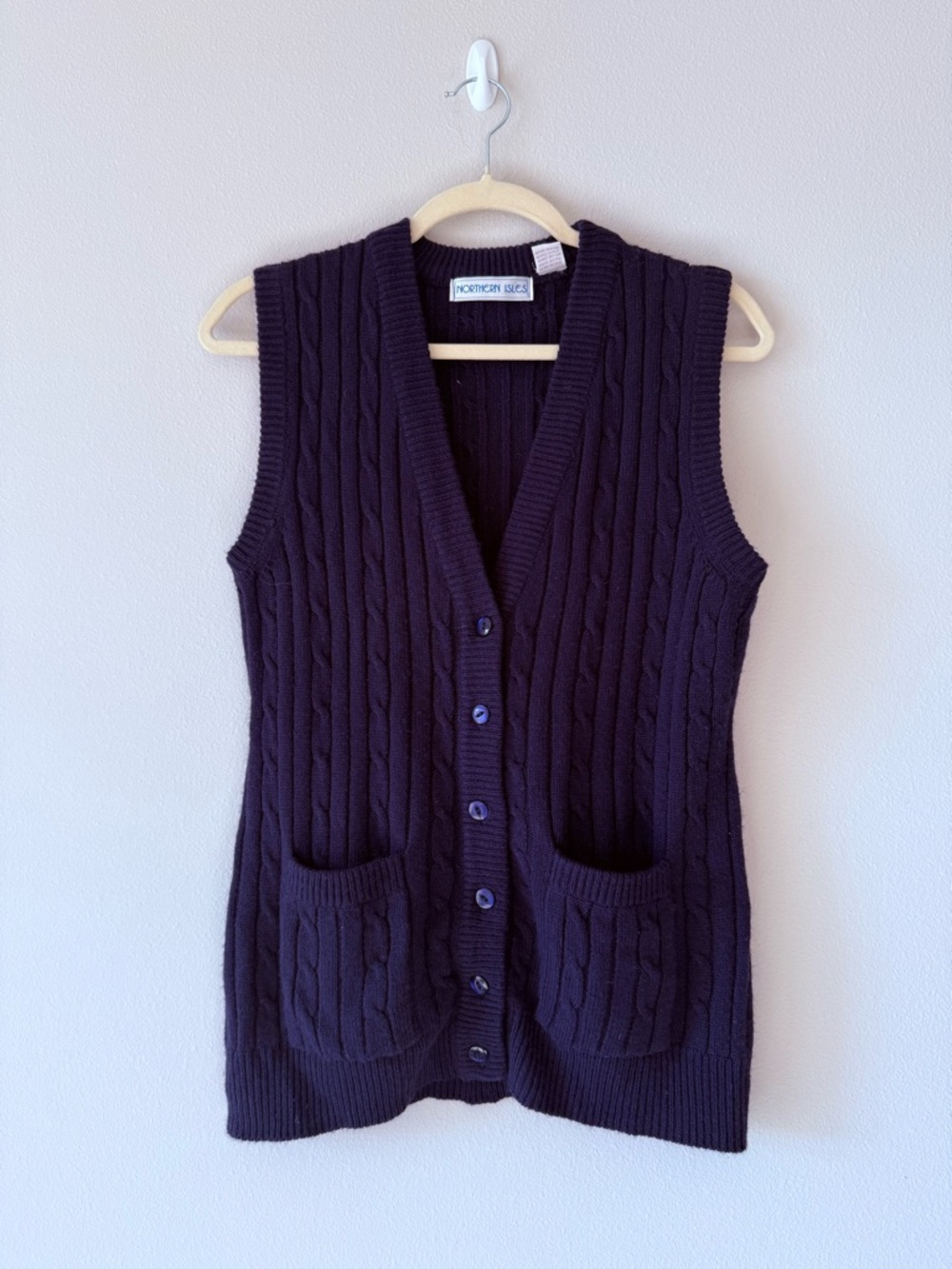 Vintage Northern Isles Navy Blue Cable Knit Button-Front Vest Sz 38 / M